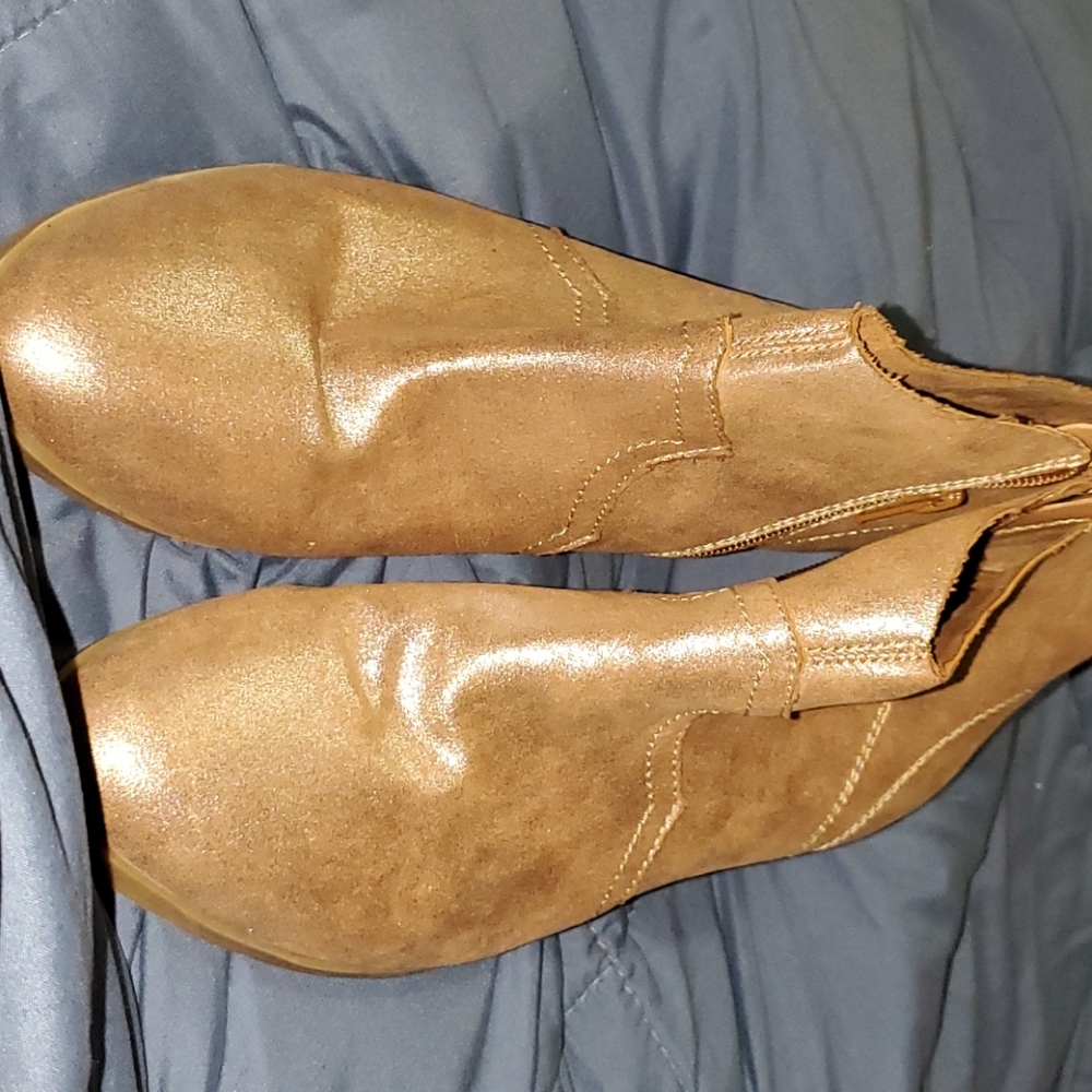 Ankle boots